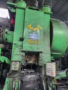 Schmiedepresse TMP Voronezh - 1600 ton