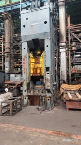 Abgratpresse Erfurt  - 500 ton