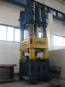 Hydraulikpresse Fritz Muller 3000 MT - 3000 ton (ID:76017) - Dabrox.com