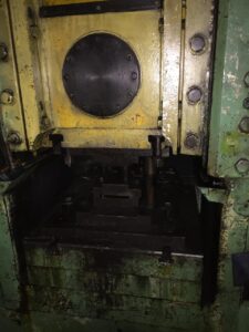Kniehebelpresse Barnaul KB8340 B - 1000 ton (ID:75662) - Dabrox.com
