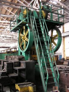 Kniehebelpresse Barnaul K849C - 2000 ton (ID:S81079) - Dabrox.com
