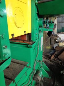 Kniehebelpresse Barnaul KB8336 - 400 ton (ID:76309) - Dabrox.com