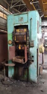 Kniehebelpresse Barnaul K8336 - 400 ton (ID:76310) - Dabrox.com
