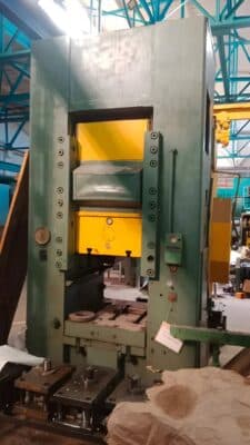 Kaltfließpresse Barnaul K0034 - 250 ton (Foto 2)