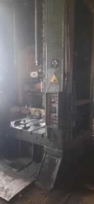 Abgratpresse TMP Voronezh K2538 - 630 ton (Foto 2)