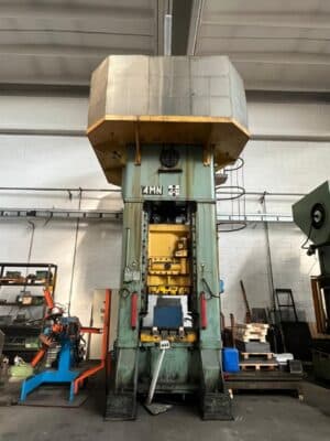 Abgratpresse TMP Voronezh KB2536 - 400 ton (Foto 5)