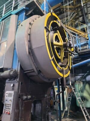 Gesemkschmiedepresse TMP Voronezh K8544 - 2500 ton (Foto 6)