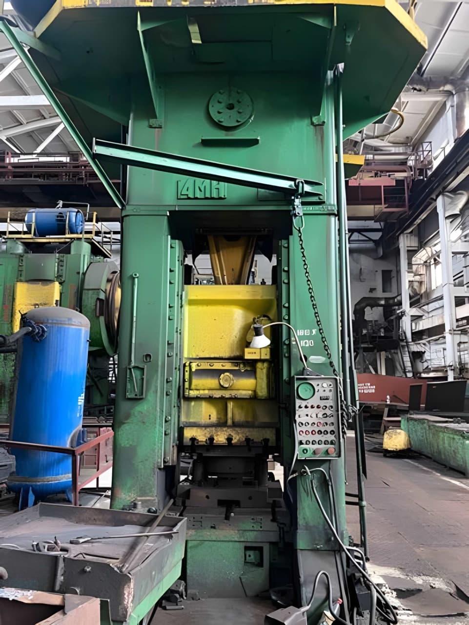 Abgratpresse Kuzlitmash KD9536 - 400 ton 