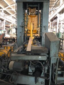 Abgratpresse TMP Voronezh K2540 - 1000 ton (ID:S80849) - Dabrox.com