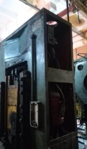 Kniehebelpresse Barnaul KB8336 - 400 ton (ID:75692) - Dabrox.com