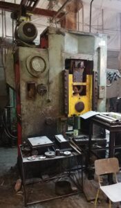 Kniehebelpresse Barnaul - 400 ton