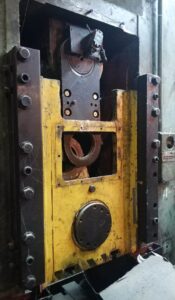 Kniehebelpresse Barnaul KB8336 - 400 ton (ID:75691) - Dabrox.com