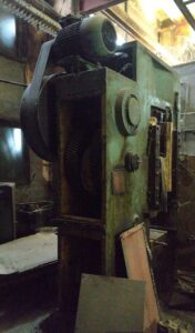 Kniehebelpresse Barnaul - 400 ton