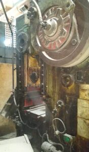 Kniehebelpresse Barnaul KB8336 - 400 ton (ID:75690) - Dabrox.com