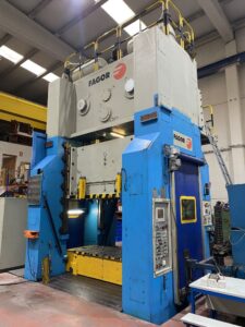 Blechumformung presse Fagor - 400 ton