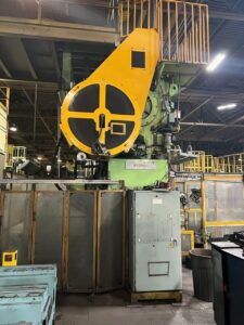 Schmiedepresse Kurimoto C2F-16 - 1600 (ID:76039) - Dabrox.com