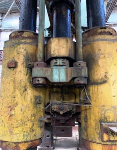 Hydraulikpresse Dnepropress PB1341 - 1250 ton (ID:75906) - Dabrox.com