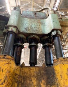 Hydraulikpresse Dnepropress PB1341 - 1250 ton (ID:75906) - Dabrox.com