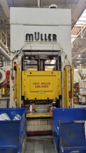 Hydraulikpresse Muller ZE 250/315 - 315 ton (ID:76141) - Dabrox.com
