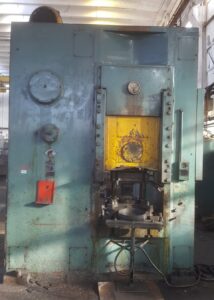 Kniehebelpresse Barnaul KB8340 - 1000 ton (ID:75136) - Dabrox.com