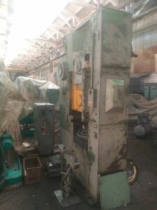 Kniehebelpresse Barnaul KB8336 - 400 ton (ID:75138) - Dabrox.com