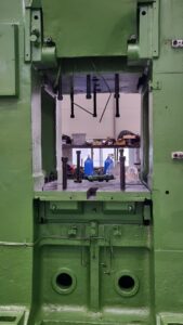 Schmiedepresse Eumuco SP 100 C - 1000 ton (ID:76318) - Dabrox.com