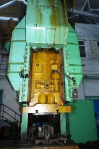C-förmige Pressen TMP Voronezh K0134 - 250 ton (ID:75190) - Dabrox.com