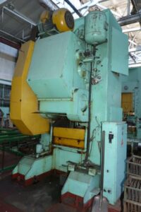 Kaltextrusion Presse Barnaul K0034 - 250 ton (ID:75188) - Dabrox.com