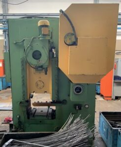 Kniehebelpresse Kuzlitmash - 250 ton
