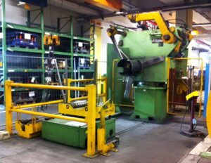 Blechumformung presse Muller Weingarten HUQ 400 22 F - 400 ton (ID:76315) - Dabrox.com