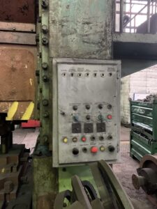 Kniehebelpresse TMP Voronezh K504.003.844 - 2500 ton (ID:75686) - Dabrox.com