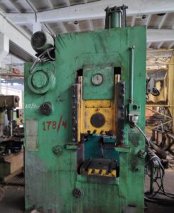 Kniehebelpresse Barnaul KB8336 - 400 ton (ID:75144) - Dabrox.com