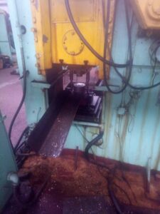 Kniehebelpresse Barnaul KB8336 - 400 ton (ID:75145) - Dabrox.com