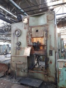 Kaltextrusion Presse Barnaul KB0034 - 250 ton (ID:75148) - Dabrox.com