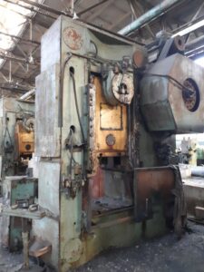 Kaltextrusion Presse Barnaul KB0034 - 250 ton (ID:75148) - Dabrox.com