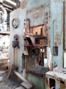 Kaltextrusion Presse Barnaul KB0034 - 250 ton (ID:75148) - Dabrox.com