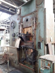 Kaltextrusion Presse Barnaul KB0034 - 250 ton (ID:75148) - Dabrox.com