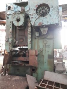 Kaltextrusion Presse Barnaul KB0036 - 400 ton (ID:75149) - Dabrox.com