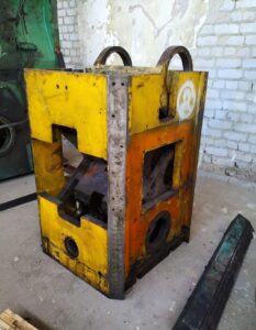 Kniehebelpresse Barnaul KB8340 - 1000 ton (ID:75150) - Dabrox.com