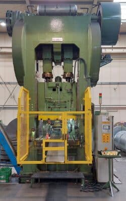 Stanzpresse Schuler P2E2S 315/1.25 - 315 ton (Foto 3)