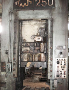 Abgratpresse TMP Voronezh KB9534 - 250 ton (ID:75216) - Dabrox.com