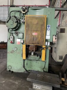 Kniehebelpresse Barnaul - 400 ton