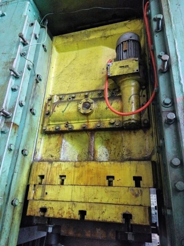 Abgratpresse TMP Voronezh K2535A - 315 ton (ID:76153) - Dabrox.com