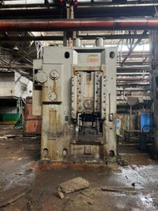 Kniehebelpresse Barnaul - 1600 ton