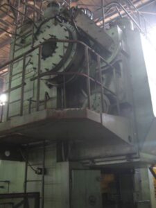 Kniehebelpresse TMP Voronezh KB8044 - 2500 ton (ID:S85117) - Dabrox.com