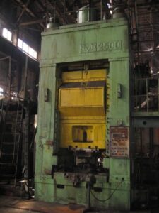 Kniehebelpresse TMP Voronezh - 2500 ton