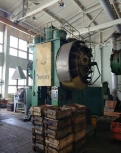 Schmiedepresse TMP Voronezh KB8542 - 1600 ton (ID:75707) - Dabrox.com