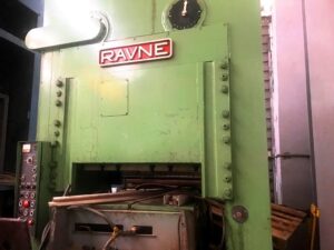 Abgratpresse Ravne KES 250 - 250 ton (ID:75716) - Dabrox.com