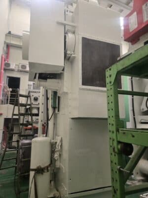 Kniehebelpresse Barnaul KB8342 - 1600 ton (Foto 3)