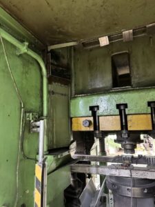 Schmiedepresse Aida PK-200 - 2000 ton (ID:76330) - Dabrox.com